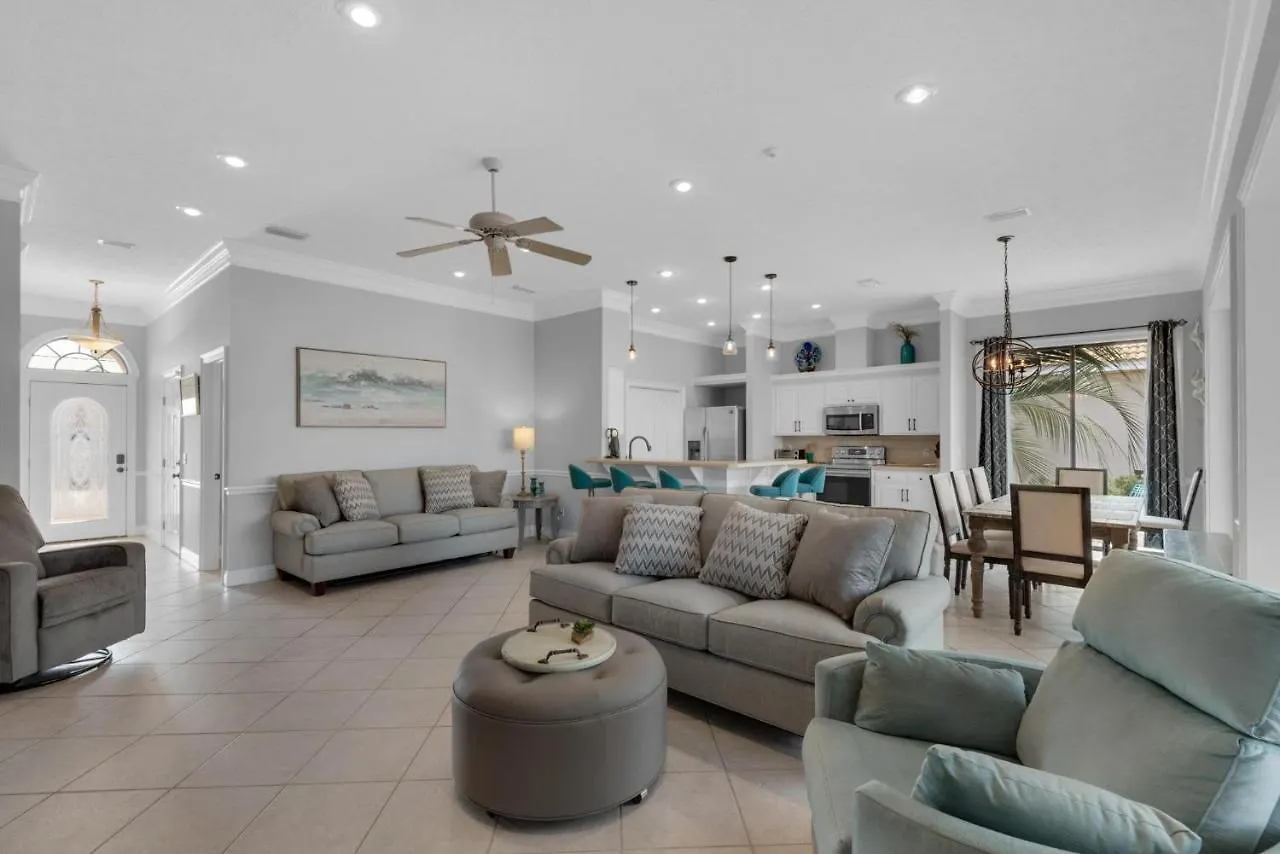Holiday home Destiny Splash